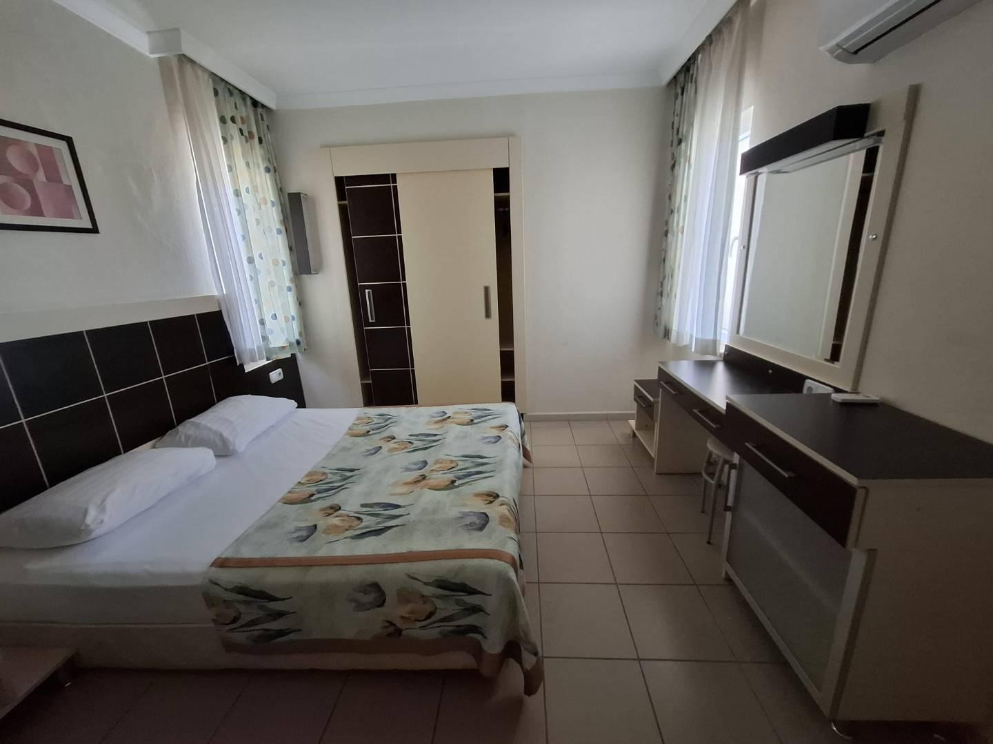 Alanya Güllerpınarı'nda Tesis İçerisinde, Ortak Havuzlu, Kiralık Suit-42407