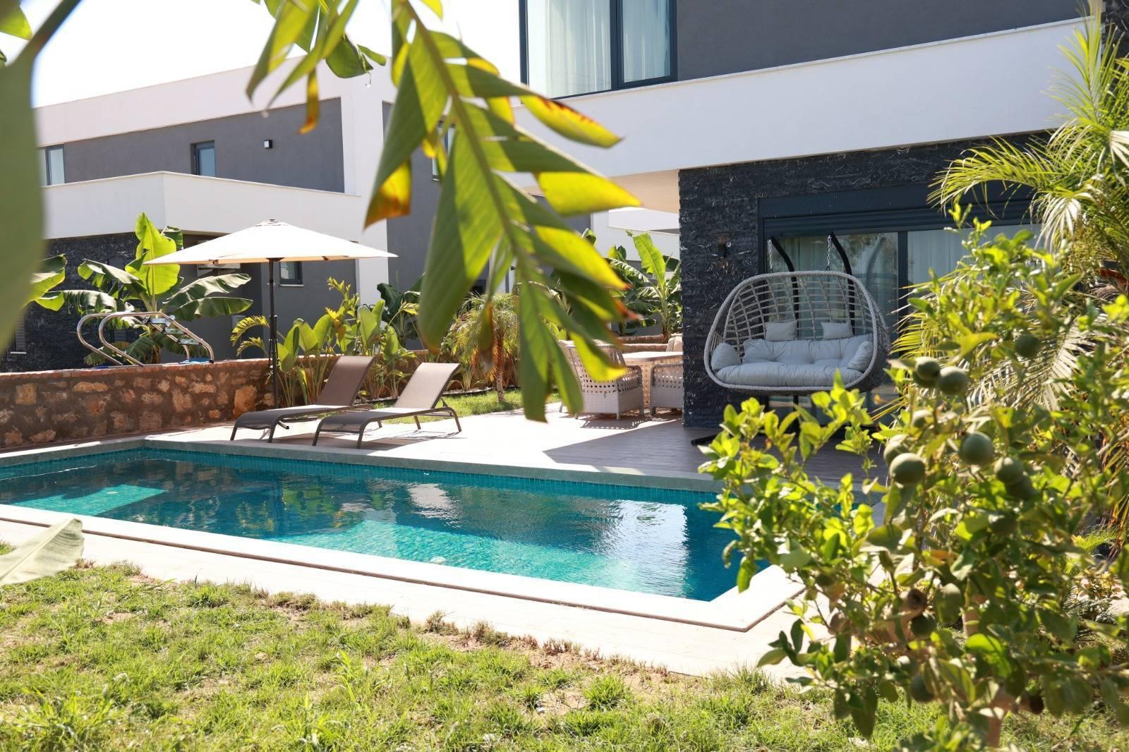 Alanya İncekum'da Nezih Konumda, Özel Havuzlu, Modern Villa-42589