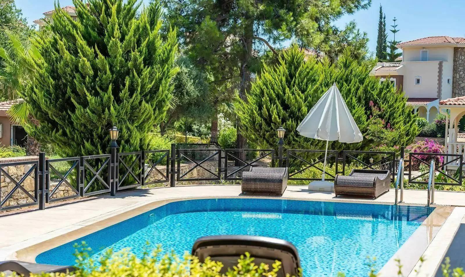 Alanya İncekum'da Geniş Bahçeli, Özel Havuzlu, Lüks Villa