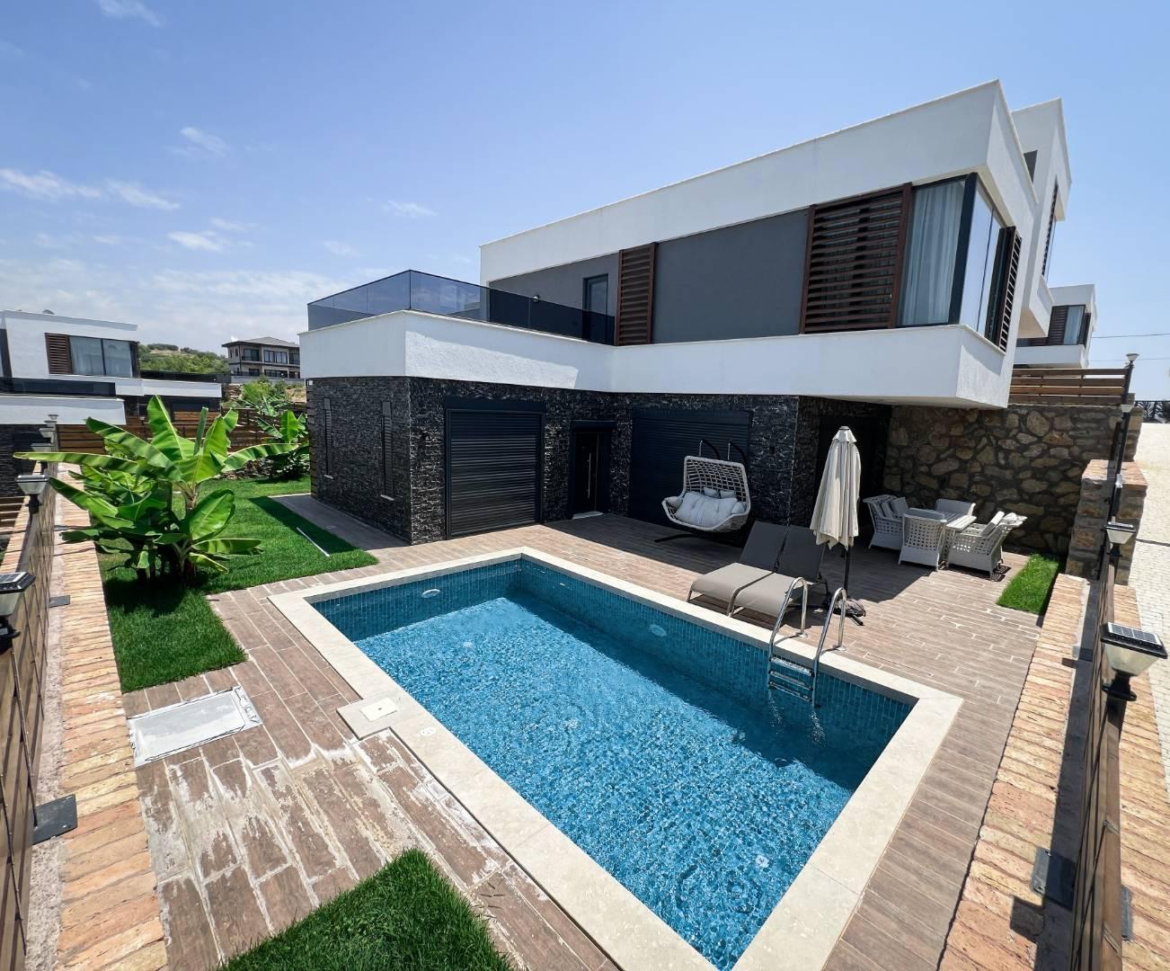 Alanya İncekum'da Sakin Konumda, Özel Havuzlu, Lüks Villa-42590