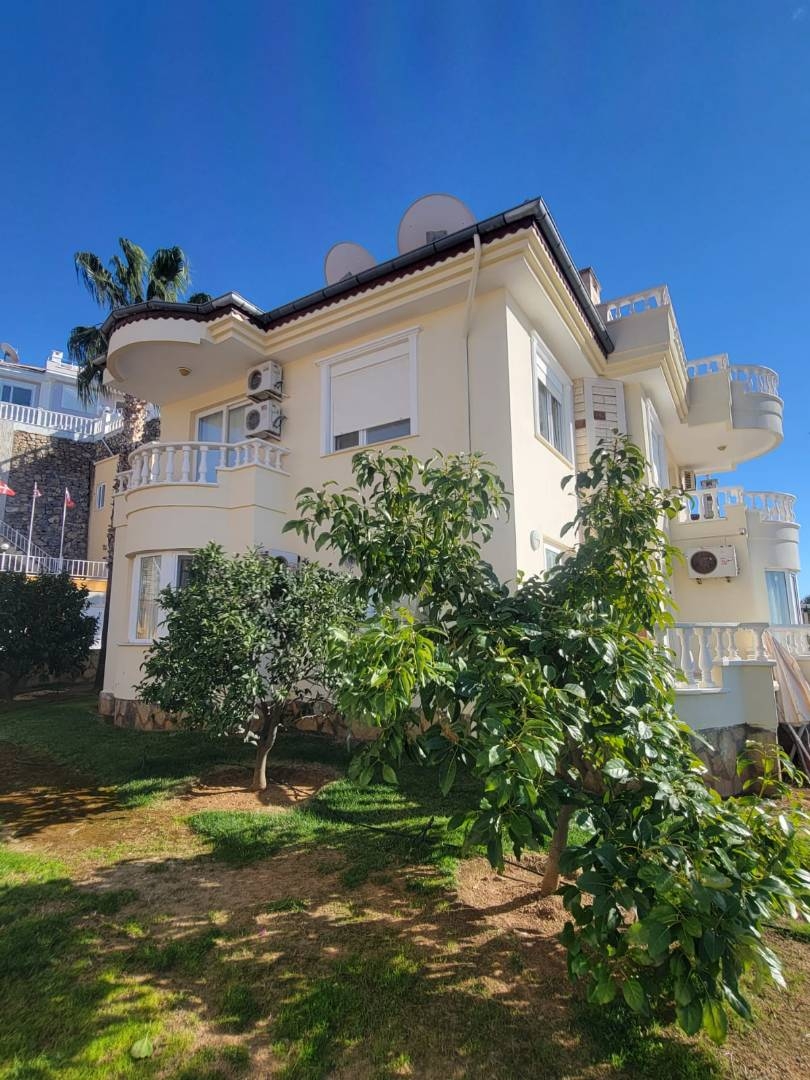 Alanya Kargıcak'ta Merkezi Konumda, Özel Havuzlu, Lüks Villa