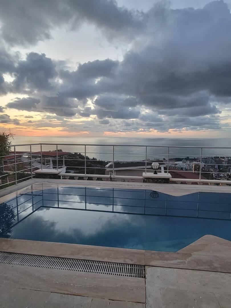 Alanya Kargıcak'ta Merkezi Konumda, Özel Havuzlu, Lüks Villa-43391