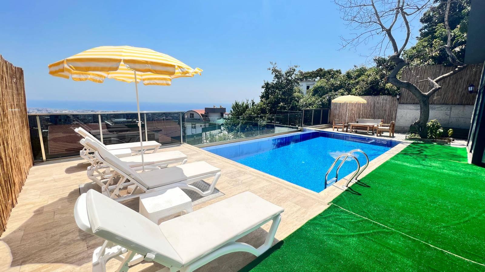 Alanya Büyükhasbahçe'de Modern Tasarımlı, Özel Havuzlu, 2+1 Villa-42338