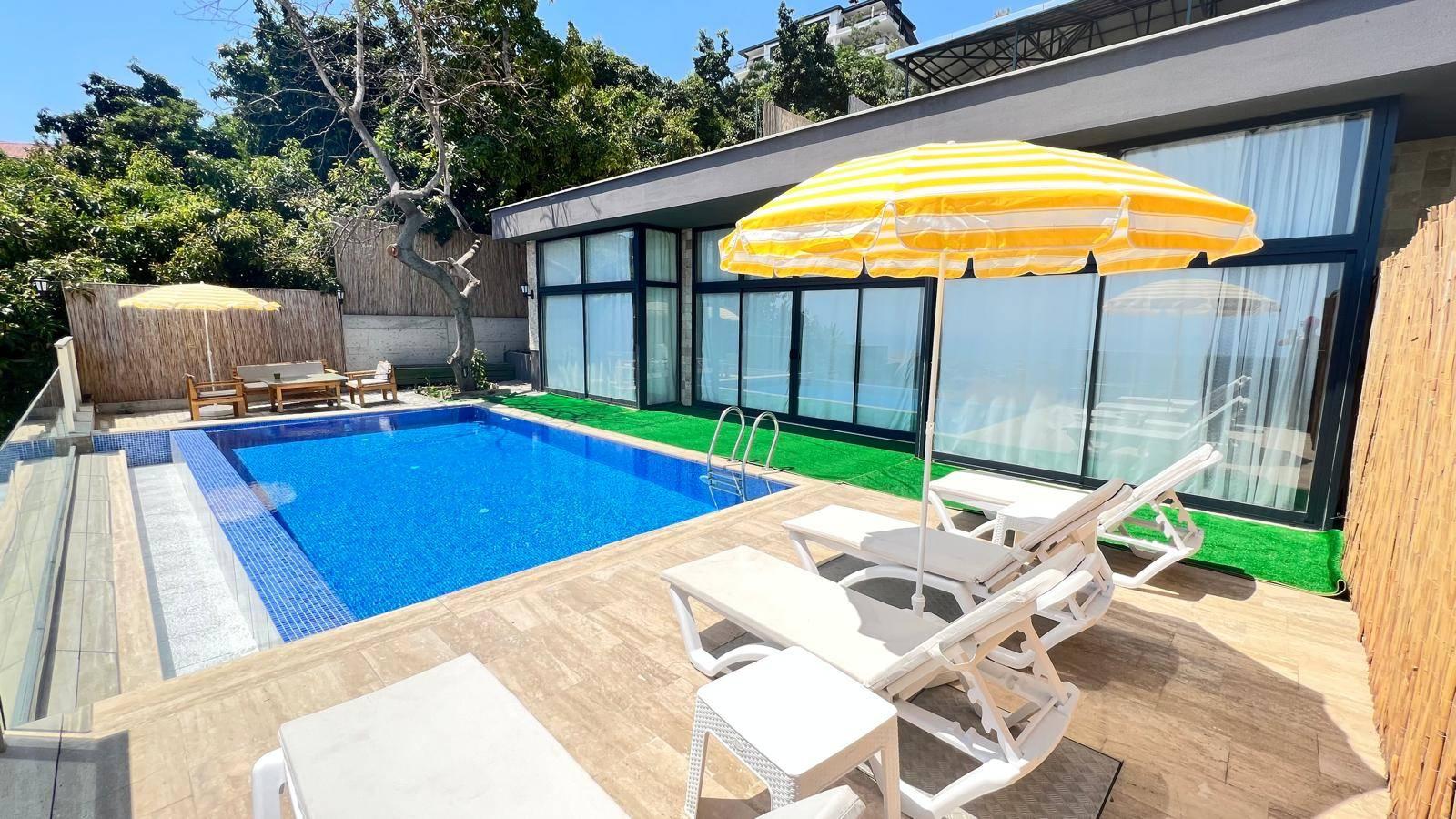 Alanya Büyükhasbahçe'de Modern Tasarımlı, Özel Havuzlu, 2+1 Villa-42338