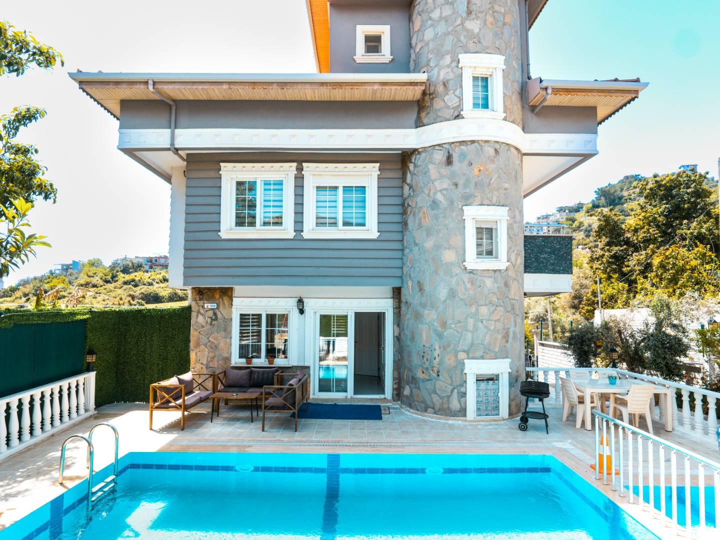 Alanya Sugözü'nde Doğa ve Deniz Manzaralı, Özel Havuzlu, Kiralık Villa-39018