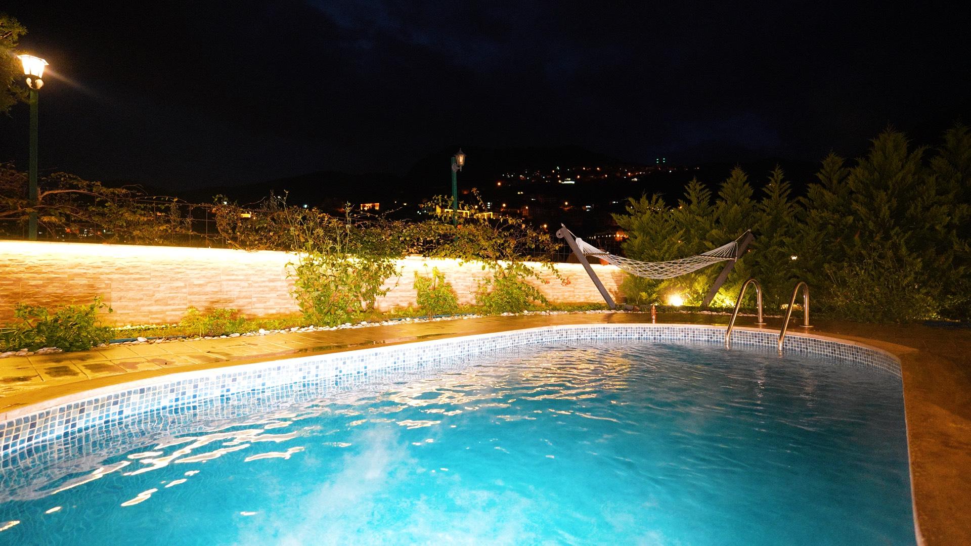 Alanya'da Merkezi Konumda, Deniz Manzaralı, Isıtmalı Havuzlu Villa-36063