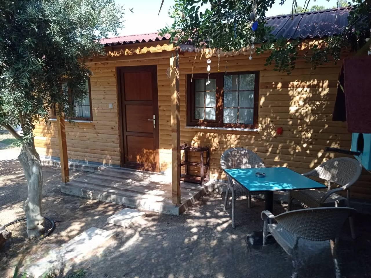 Antalya Finike'de Denize Yakın Konumda, Bahçeli, Konforlu Bungalov-40159