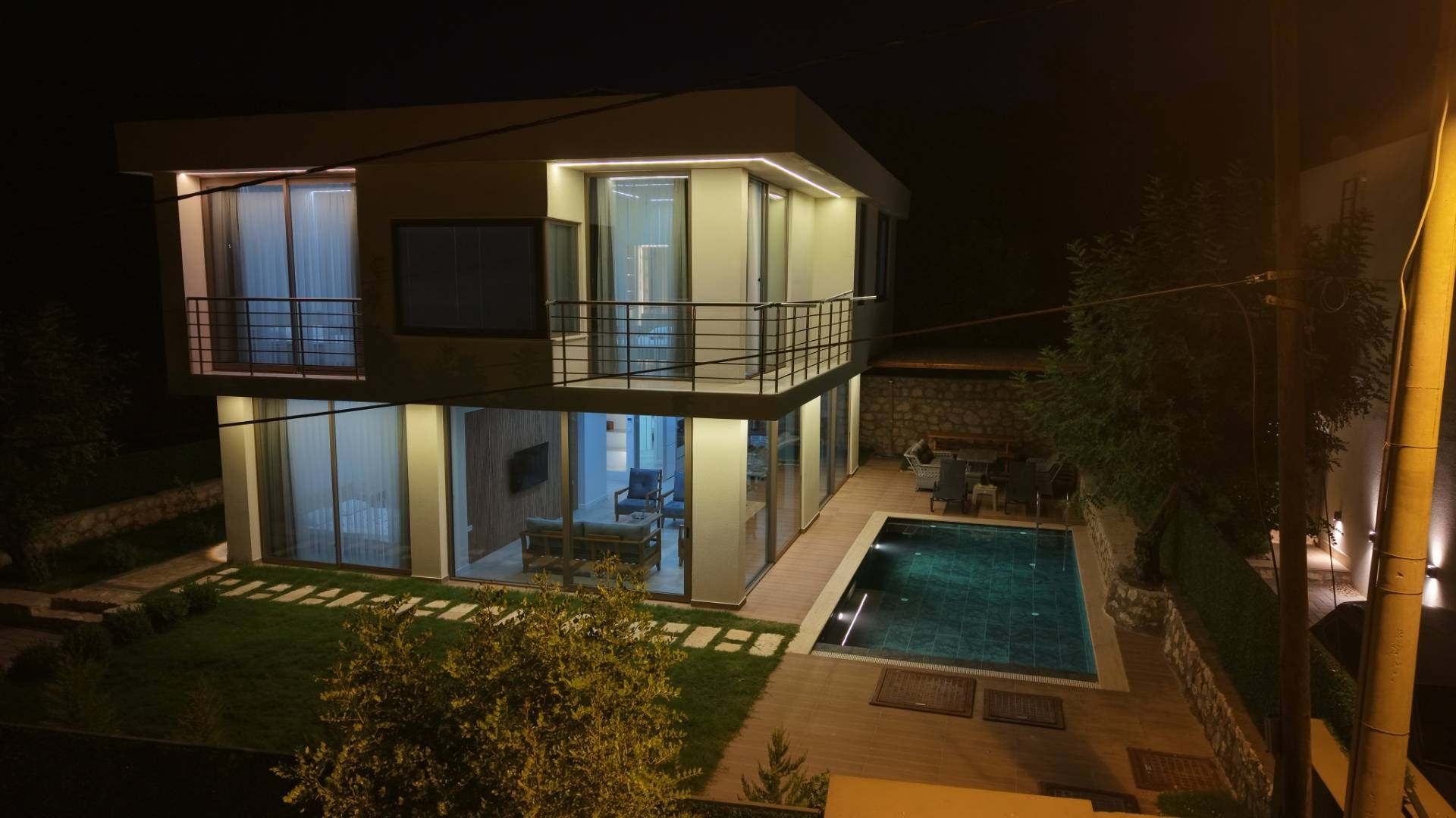 Antalya Finike'de Doğa İçerisinde, Özel Havuzlu, Jakuzili Villa