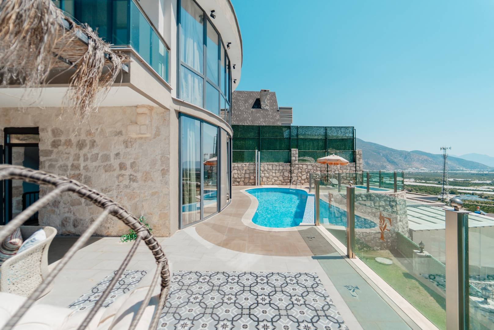 Antalya Finike'de Sakin Konumda, Özel Havuzlu, Modern Villa
