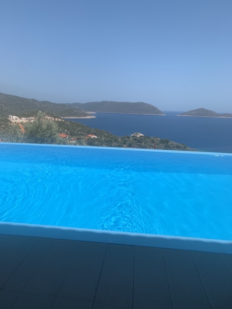 Antalya Kaş'ta Eşsiz Deniz Manzaralı, Özel Havuzlu, Kiralık Villa