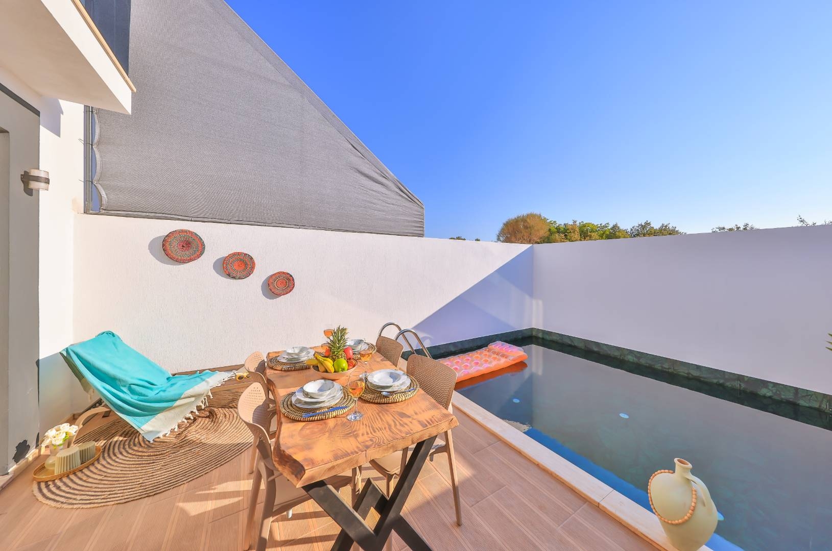 Kaş Andifli'de Muhteşem Manzaralı, Özel Havuzlu, Konforlu Villa