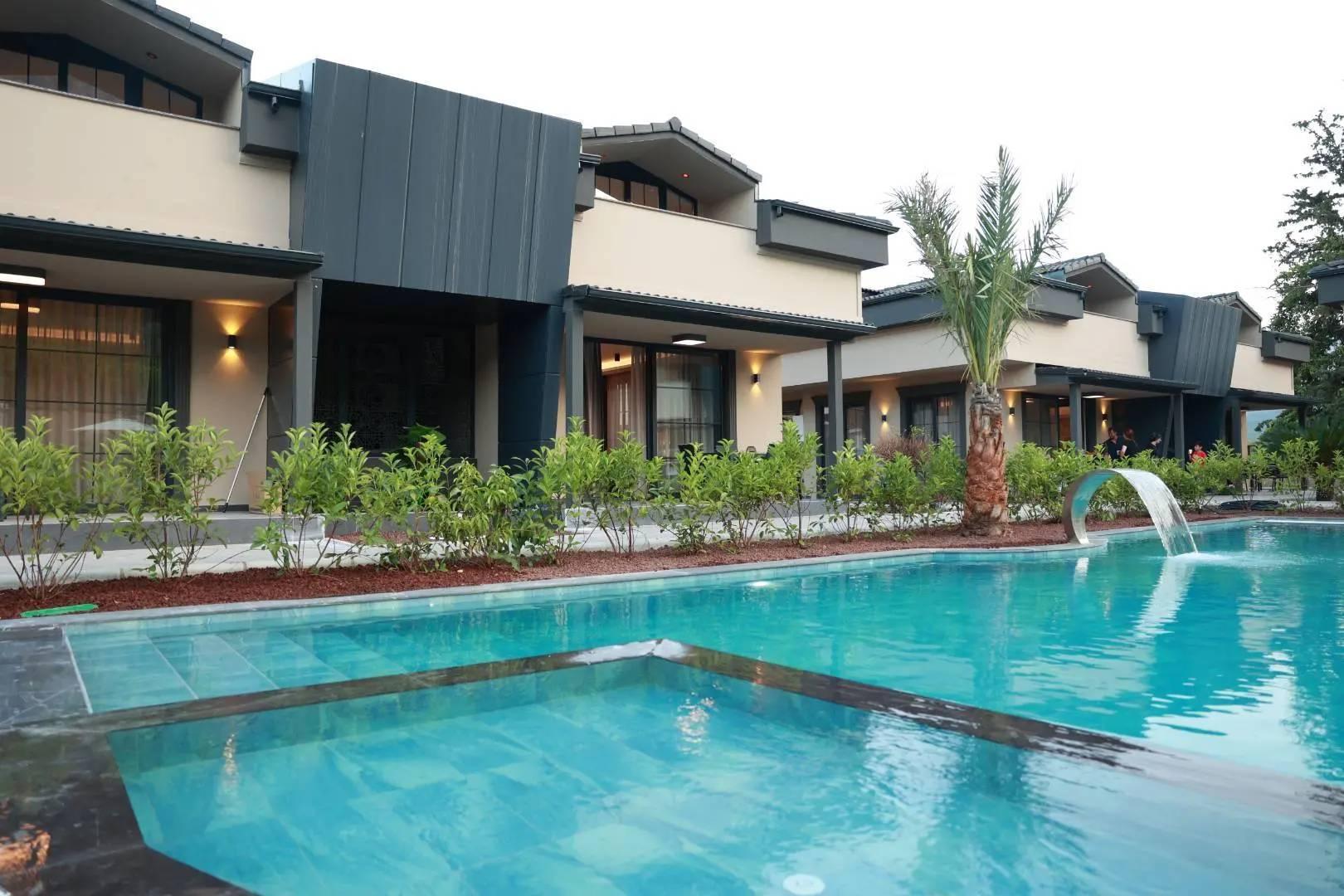 Antalya Kemer'de Site İçerisinde, Ortak Havuzlu, Konforlu Villa-43074