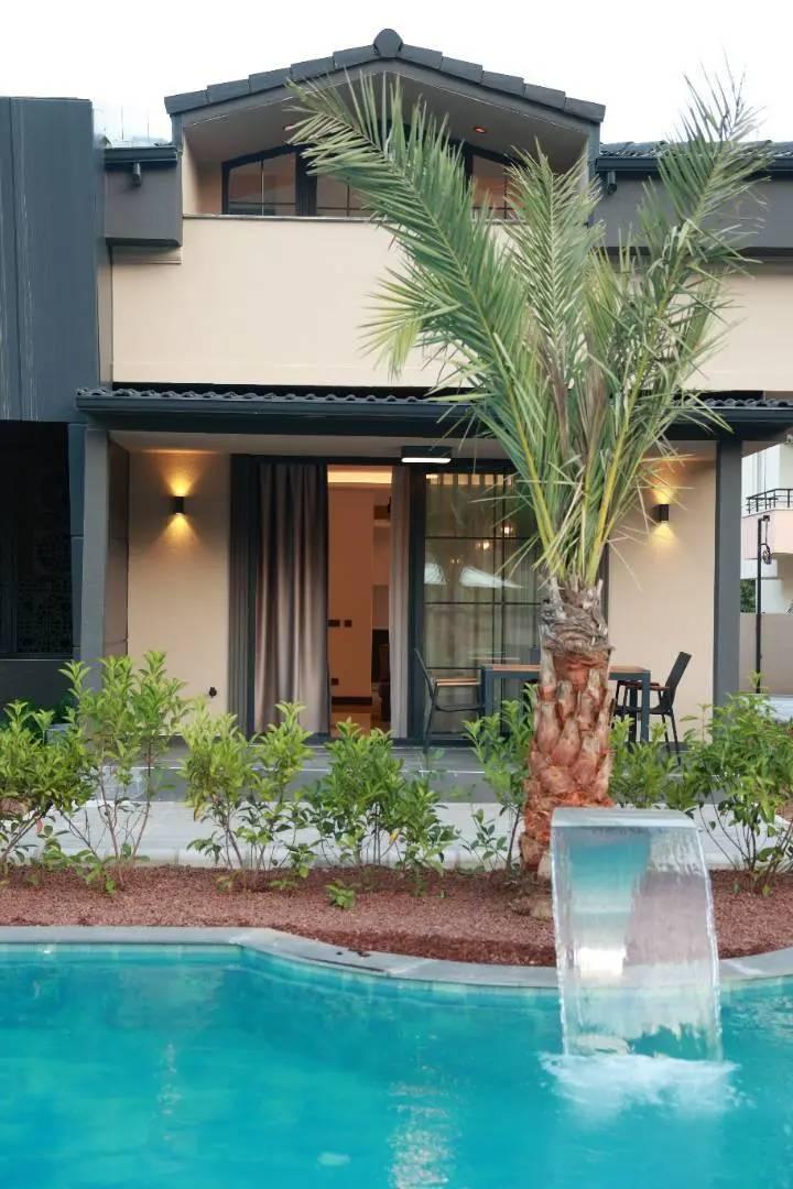 Antalya Kemer'de Site İçerisinde, Ortak Havuzlu, Konforlu Villa-43074