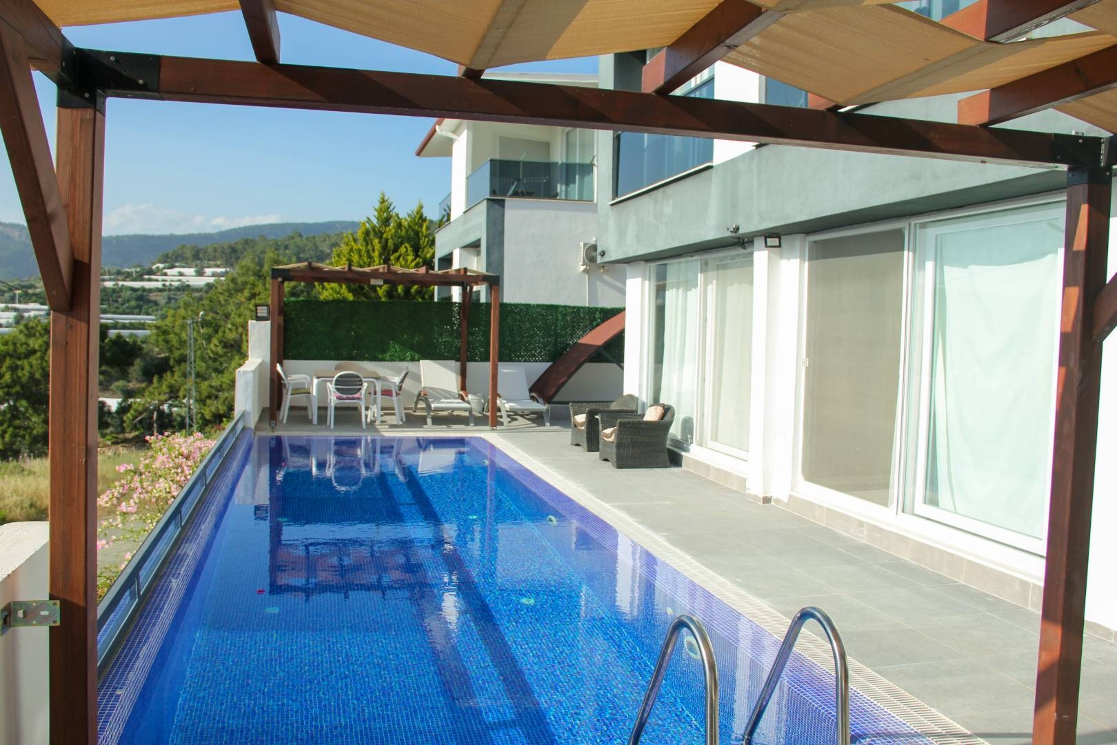 Antalya Kumluca'da Kalabalık Aileler İçin, Özel Havuzlu, Şık Villa