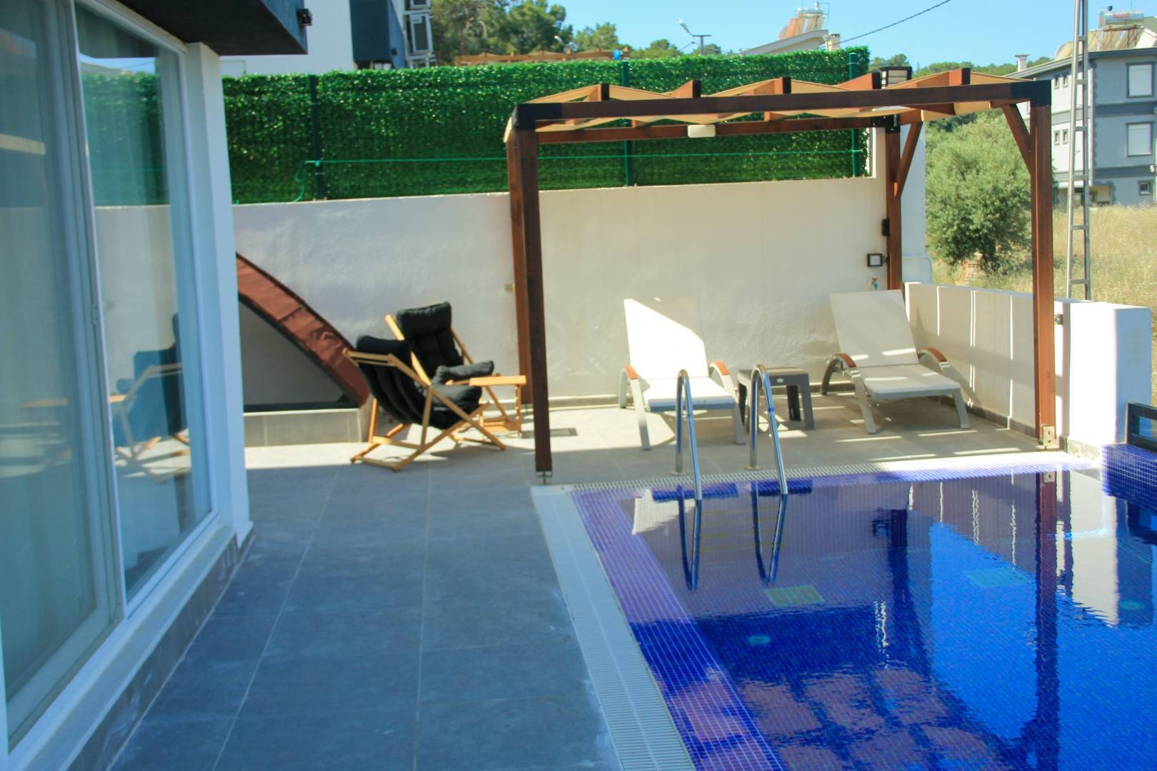 Antalya Kumluca'da Kalabalık Aileler İçin, Özel Havuzlu, Şık Villa