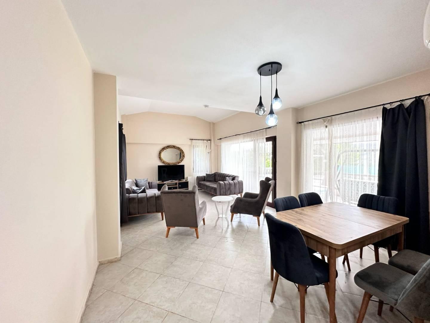 Aydın Kuşadası'nda Kalabalık Ailelere Uygun, Özel Havuzlu, Ferah Villa-42631