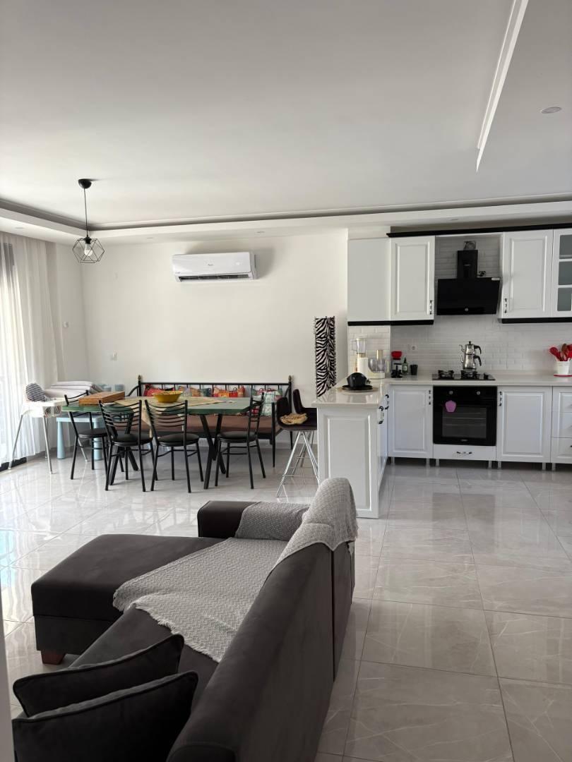 Ayvalık Altınova'da Site İçerisinde, Denize Yakın, Kiralık Villa-32699