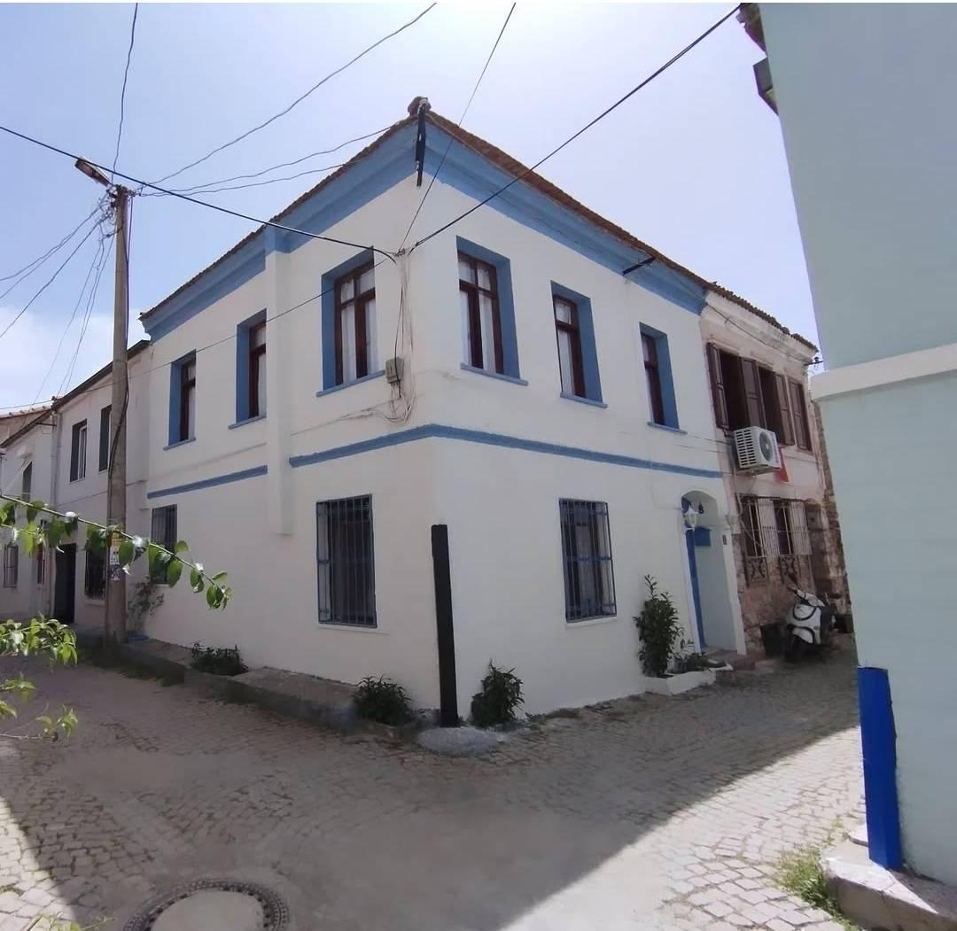 Ayvalık'ta Denize Yakın Konumda, 8 Kişilik, Tarihi Rum Evi-15434