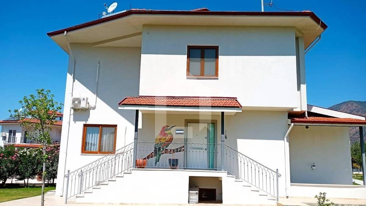 Muğla Köyceğiz'de Doğa İçerisinde, Ortak Havuzlu, Şık Kiralık Villa-27675