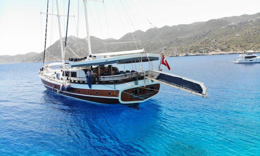 Marmaris Bozburun'da 12 Kişilik, 25 Metre, Kiralık Gulet