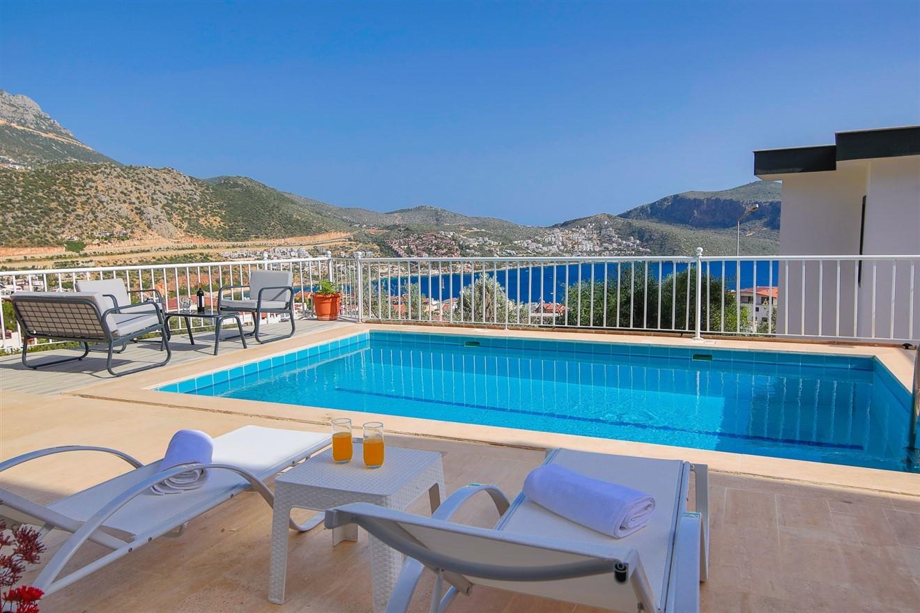 Kaş Kalkan'da Deniz Manzaralı, Özel Havuzlu, Merkezi Villa-15743