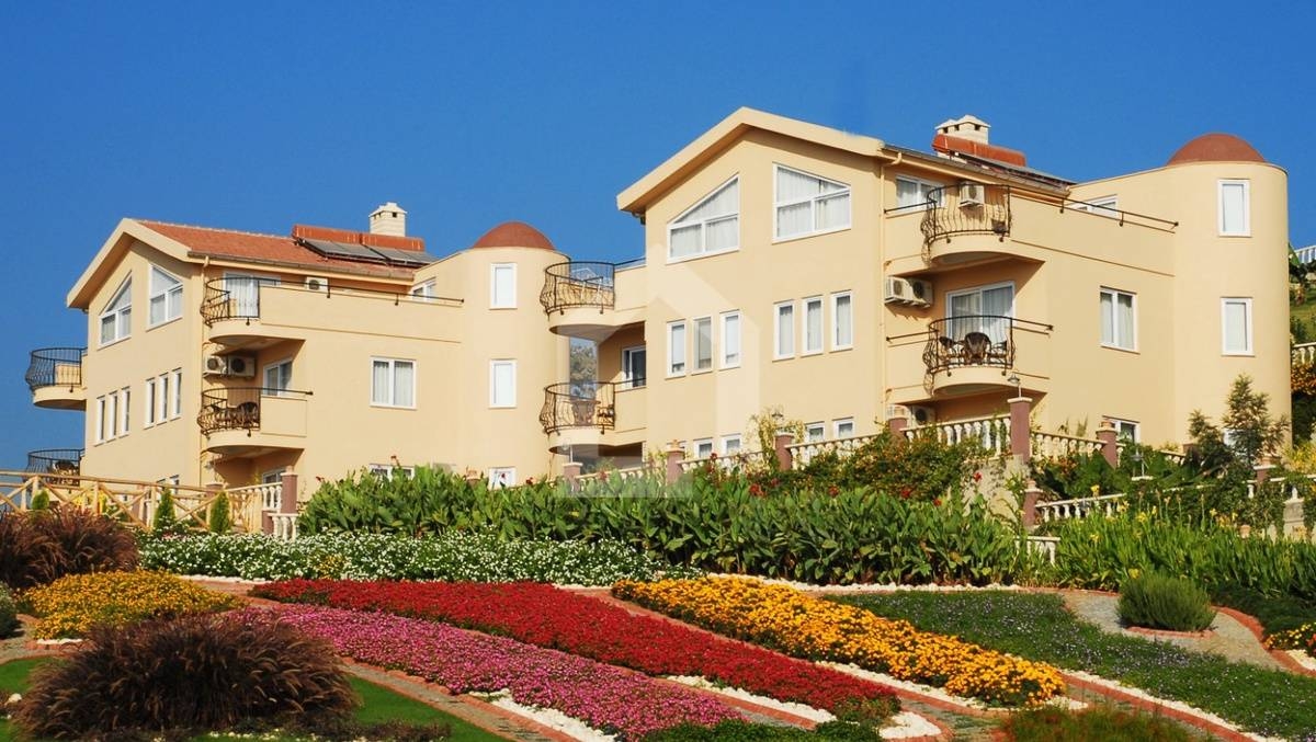 Alanya'da Ücretsiz Aqua Park Kullanımlı, Tesis İçerisinde, 1+1 Suit