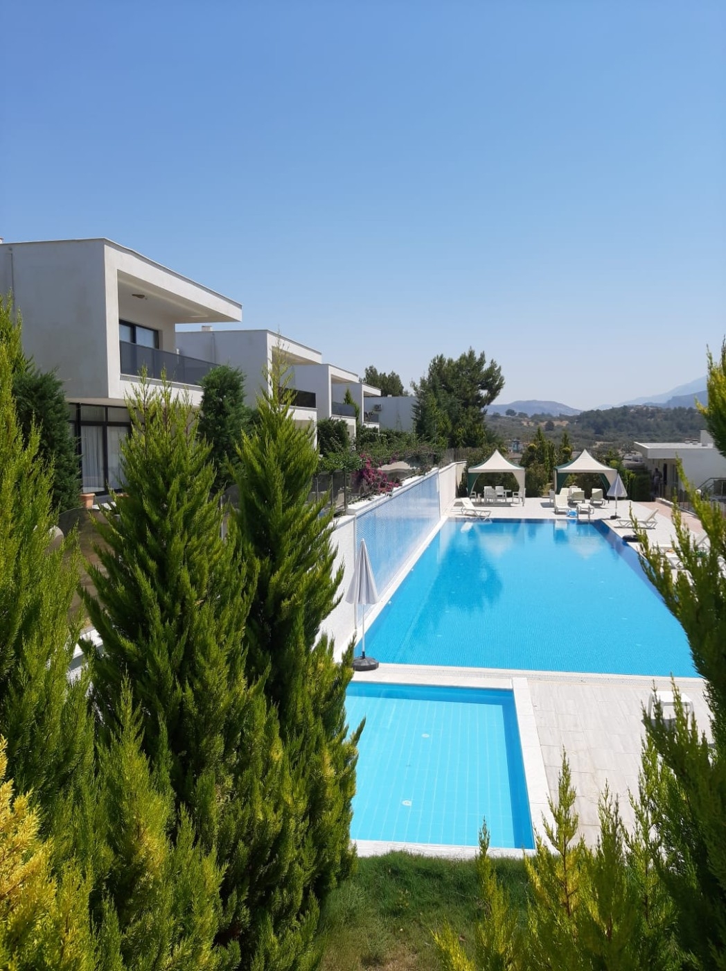 Aydın Kuşadası'nda Site İçerisinde, Ortak Havuzlu, Konforlu Villa