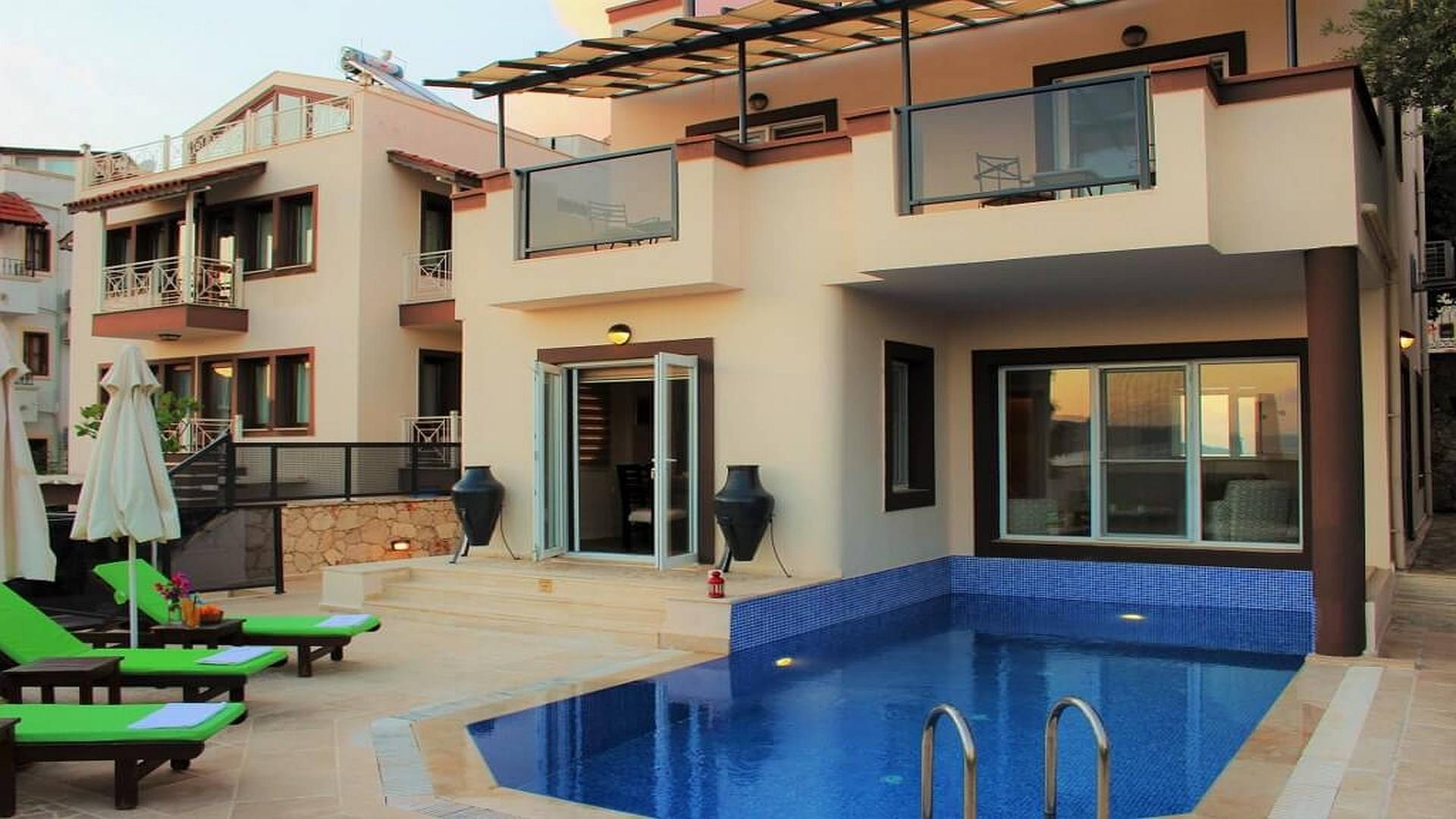 Antalya Kalkan'da Modern Tasarımlı, Özel Havuzlu, Kiralık Villa