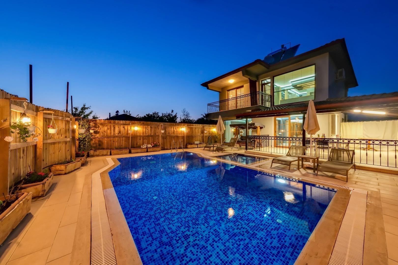 Fethiye Kayaköy'de Doğayla İç İçe, Özel Havuzlu, Jakuzili Villa-26369