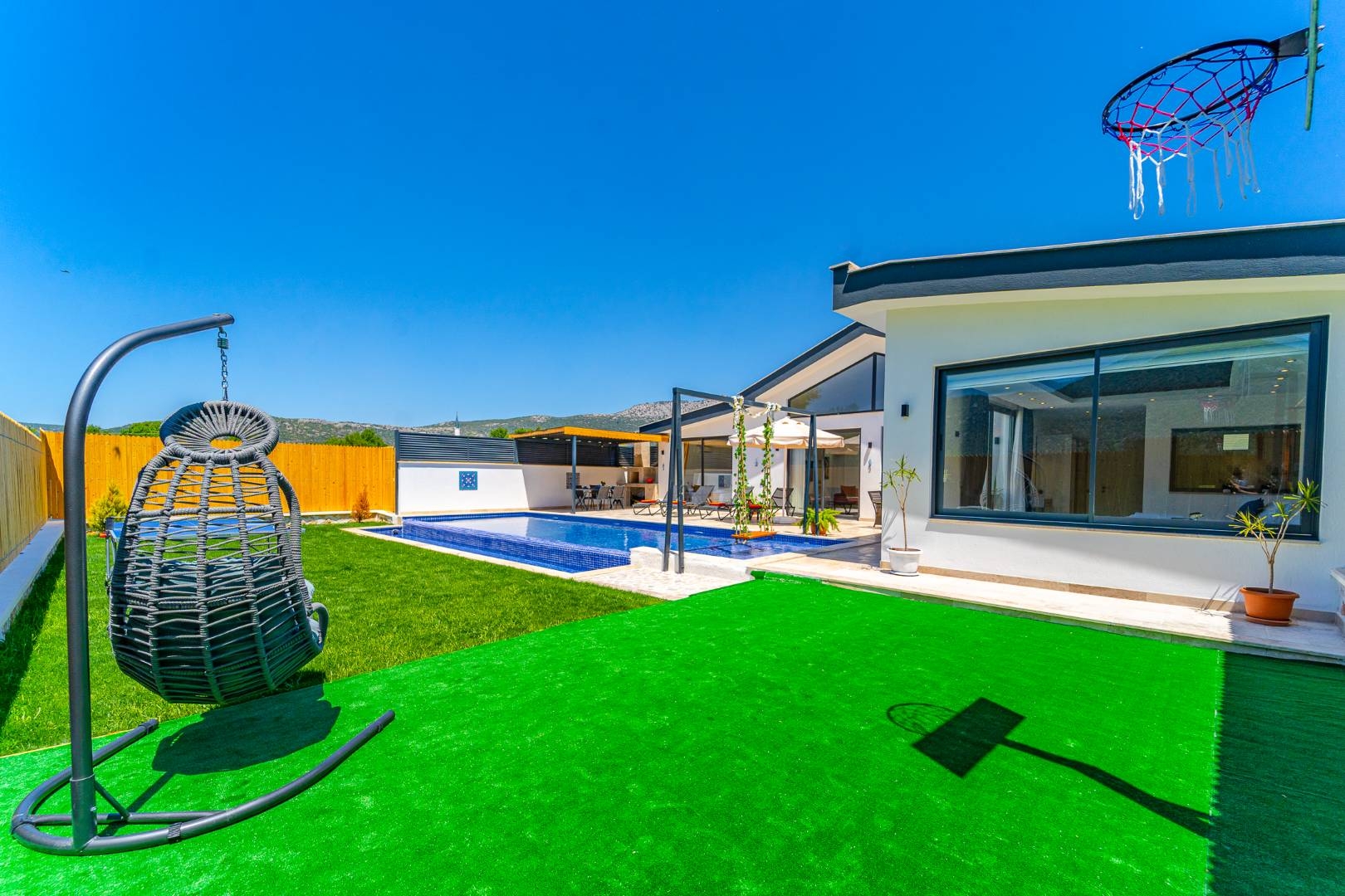 Kaş Bezirgan'da Enfes Doğada, Özel Havuzlu, Kiralık Villa