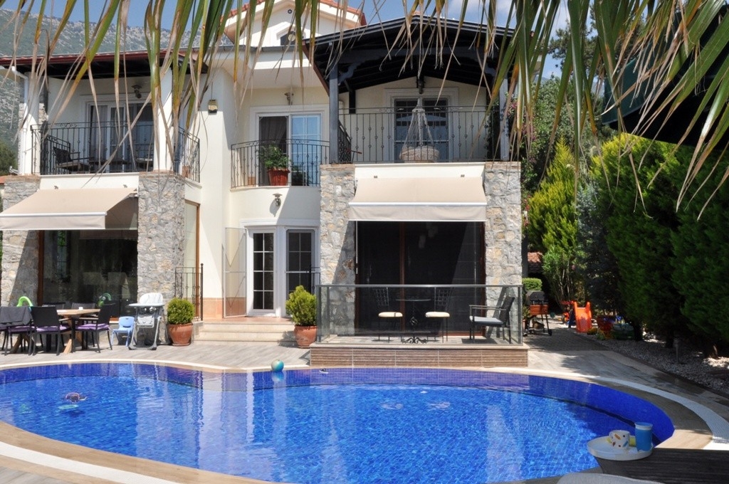 Fethiye Ölüdeniz'de Muhteşem Konumda, Özel Havuzlu, Taş Villa