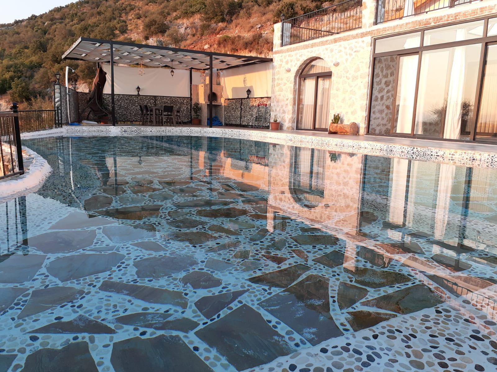 Kalkan Akbel'de Doğa İle İç İçe, Özel Havuzlu, Korunaklı Villa-24330