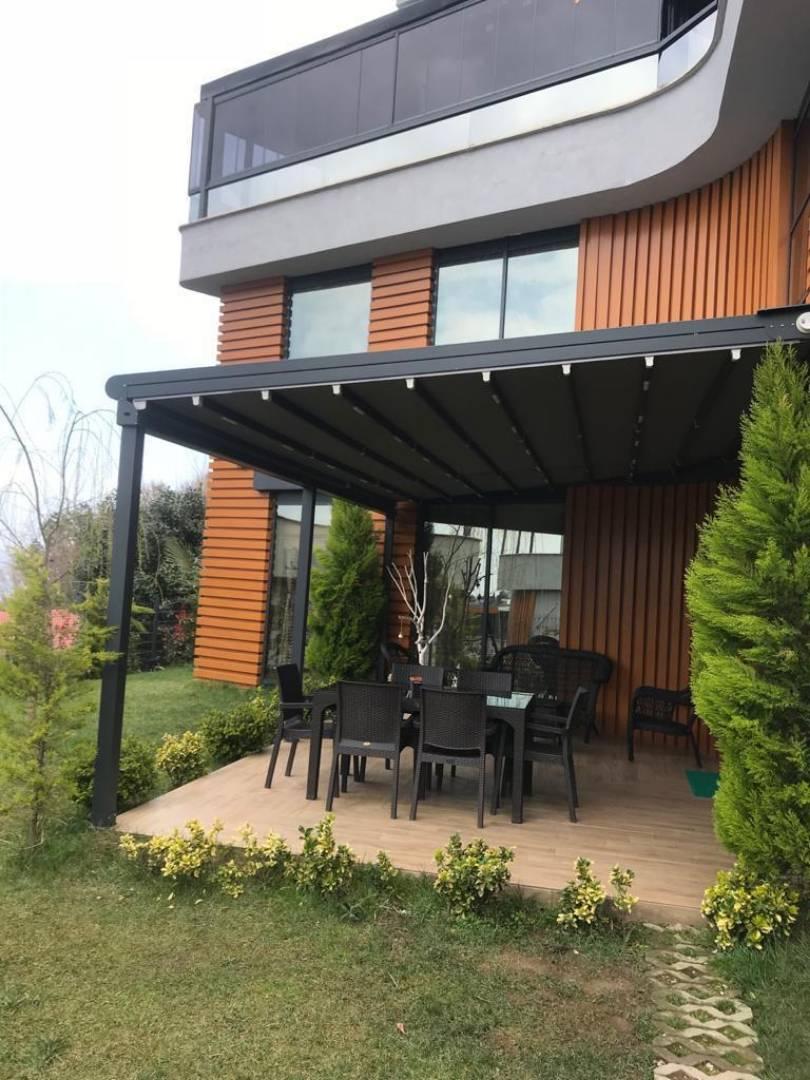 Sapanca Kırkpınar'da Modern Tasarımlı, Özel Havuzlu, Bahçeli Villa-15872