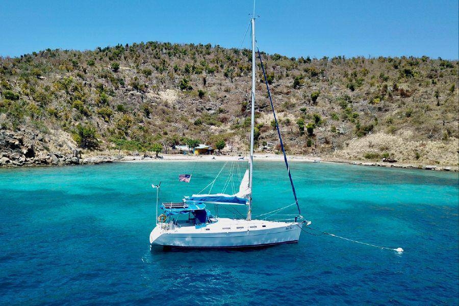 Kuşadası'nın Harika Maviliklerinde, 3 Kabinli, Kiralık Yelkenli