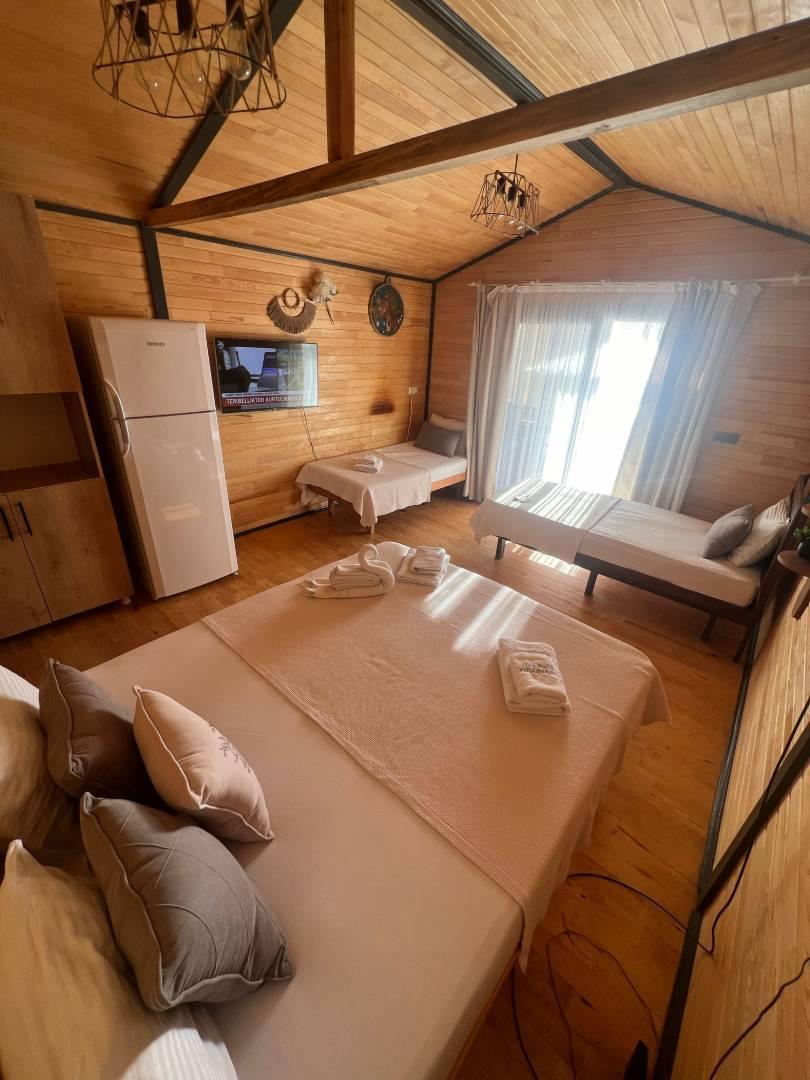 Balıkesir Avşa Adası'nda Deniz Manzaralı, Ortak Havuzlu, Şık Bungalov-42154