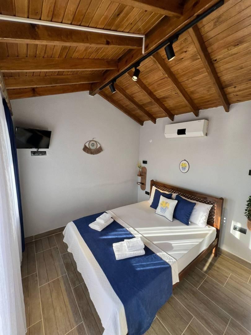 Balıkesir Avşa Adası'nda Tesis İçerisinde, Ortak Havuzlu, Modern Oda-42153