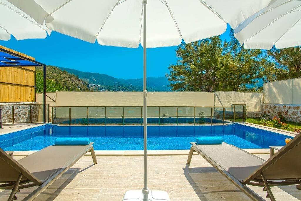 Kaş İslamlar'da Huzur Dolu Doğada, Özel Havuzlu, Geniş Bahçeli Villa-30306