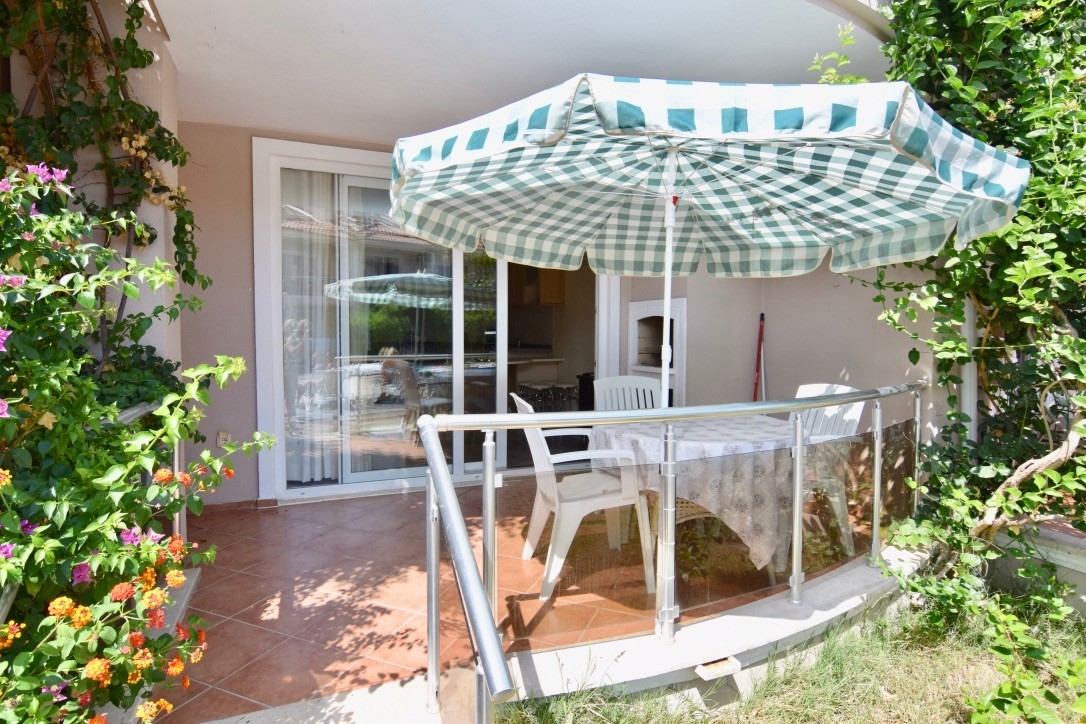 Fethiye Foça'da Çalış Plajına Yakın, Ortak Havuzlu, 1+1 Daire