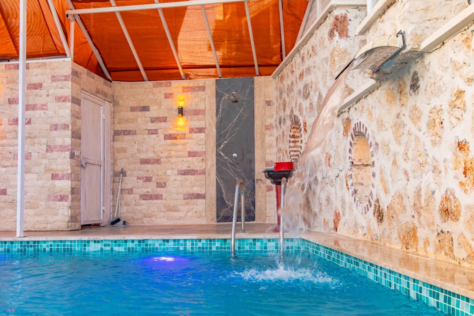 Kaş İslamlar'da Deniz Manzaralı, Özel Havuzlu, Jakuzili Villa-28094