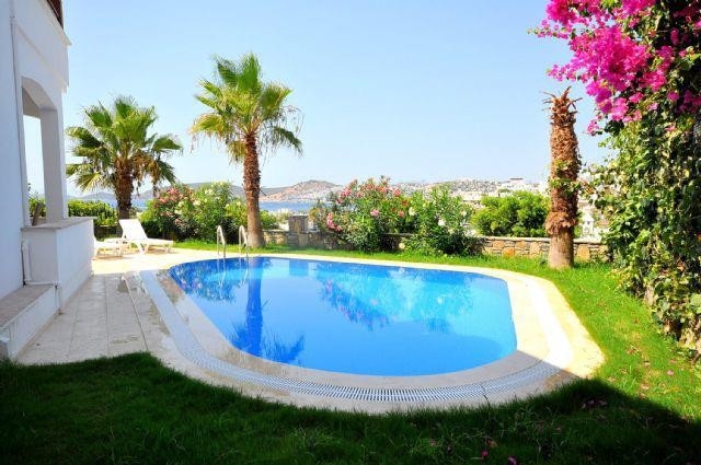 Bodrum Gümbet'te Muhteşem Deniz Manzaralı, Özel Havuzlu, Kiralık Villa