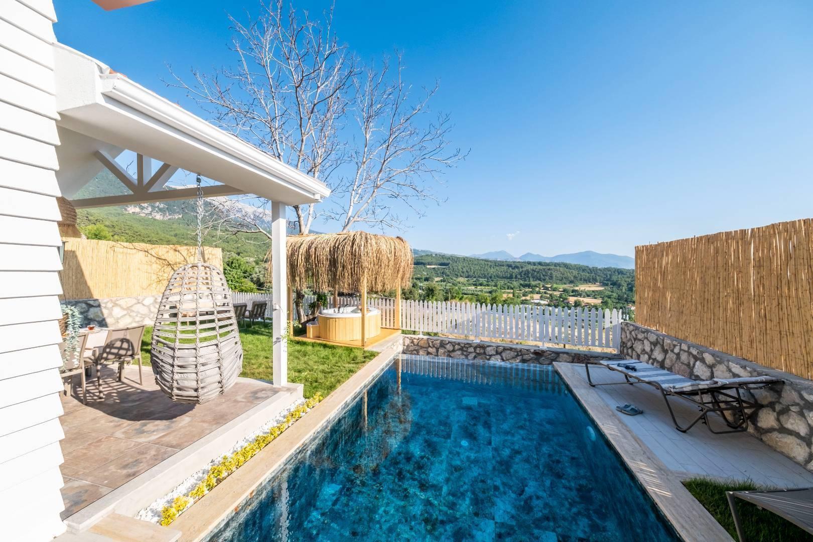 Muğla Seydikemer'de Muhteşem Tasarımlı, Özel Havuzlu, Kiralık Villa-28125