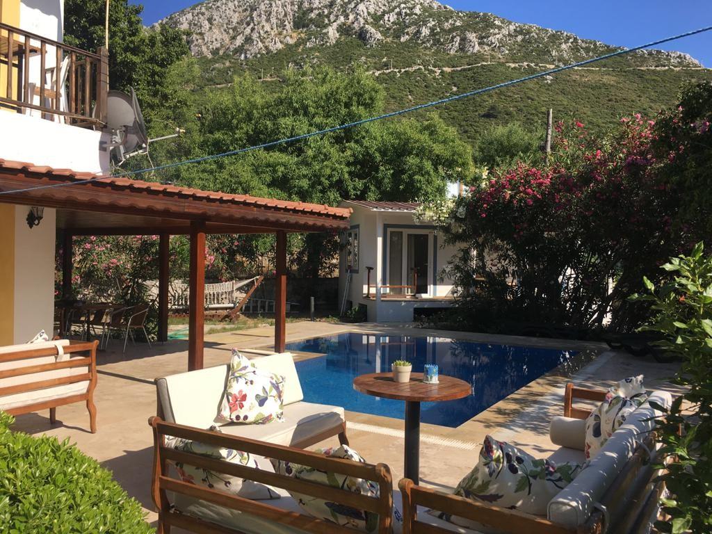 Marmaris Söğüt'te Denize Yakın Konumda, Özel Havuzlu, Geniş Villa-15690