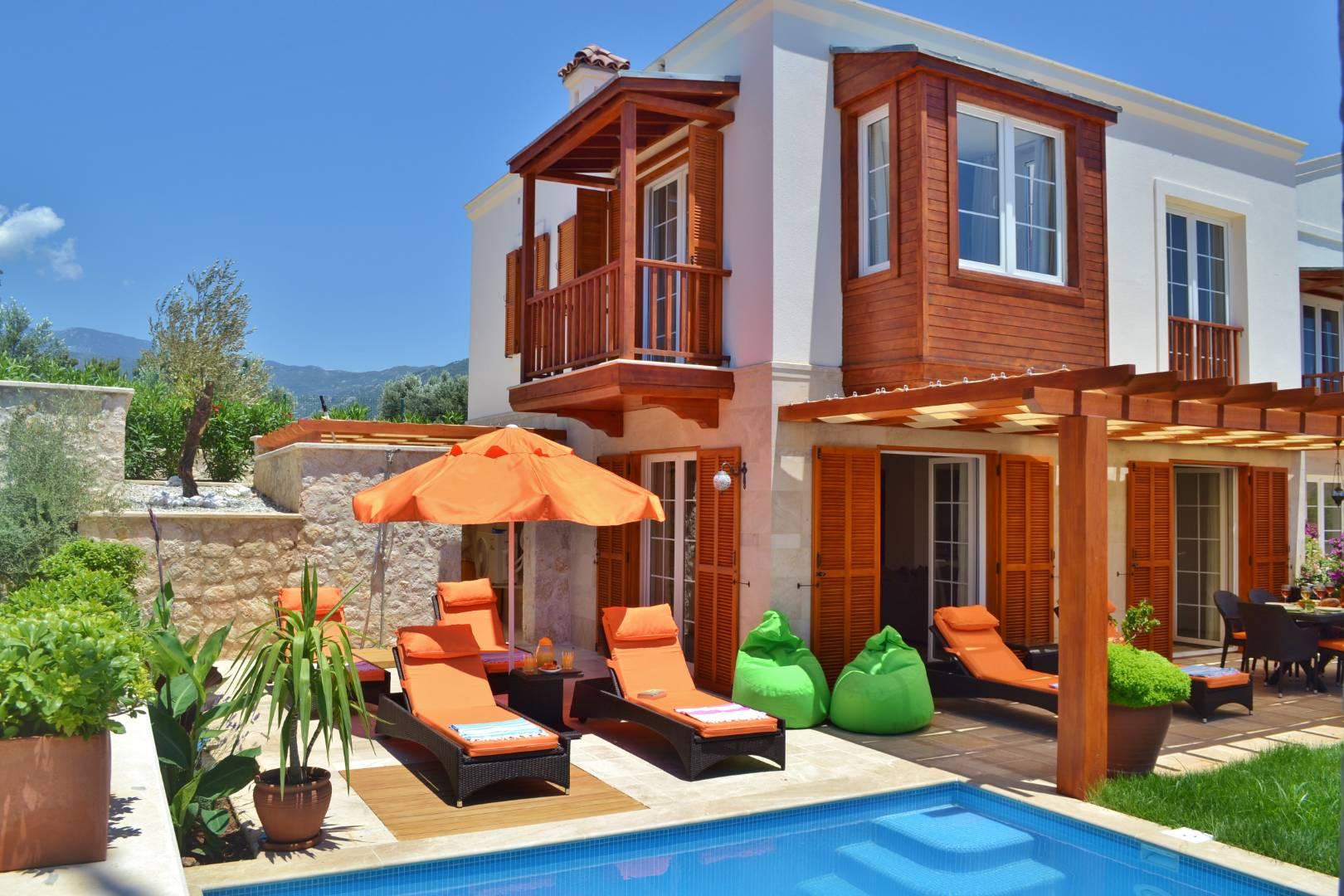 Kaş Kalkan'da Site İçerisinde, Özel Havuzlu, Konforlu Yazlık Villa-31326