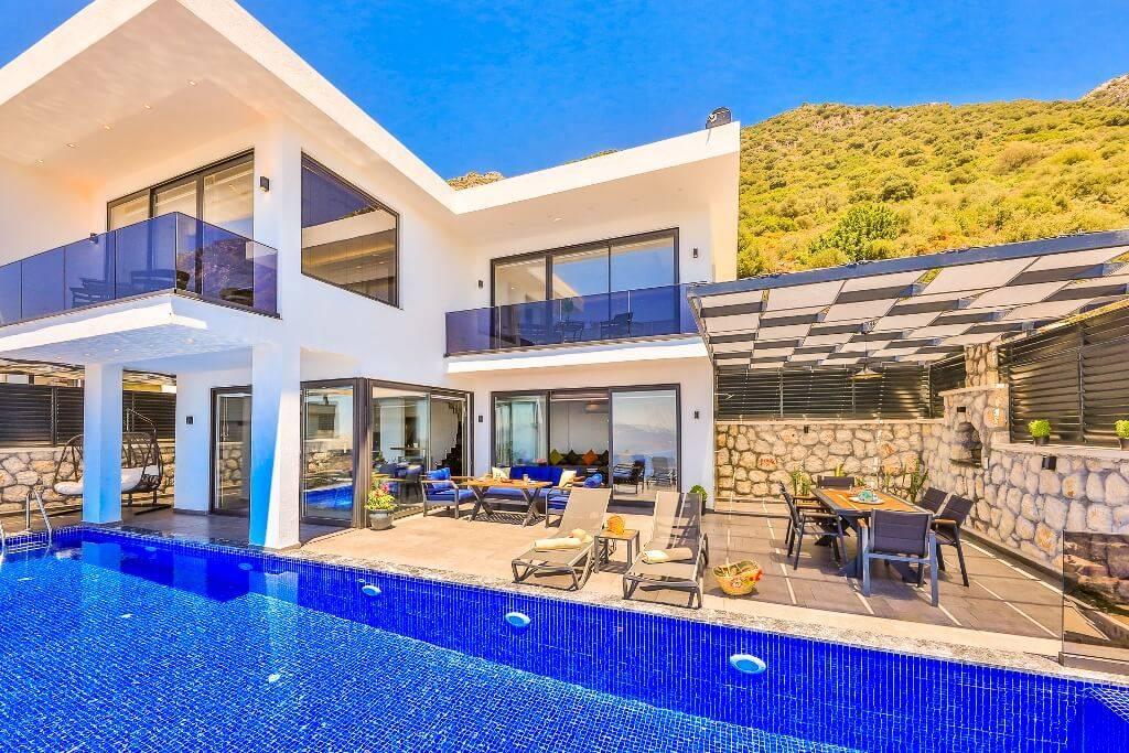Kaş Bezirgan'da Muhteşem Deniz Manzaralı, Özel Havuzlu, Lüks Villa-30305