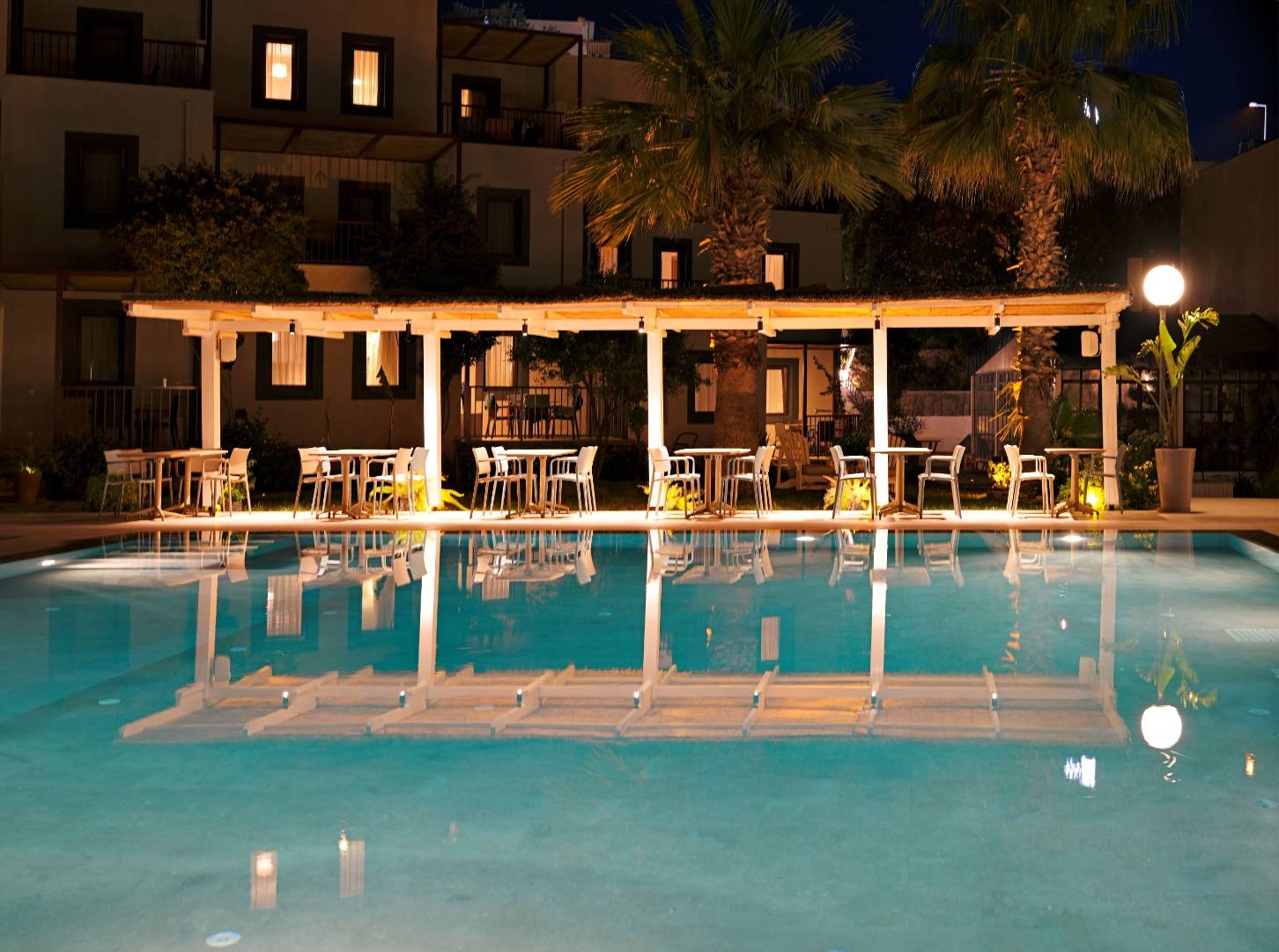 Bodrum Bitez'de Merkeze Yakın, Ortak Havuzlu, Konforlu Daire