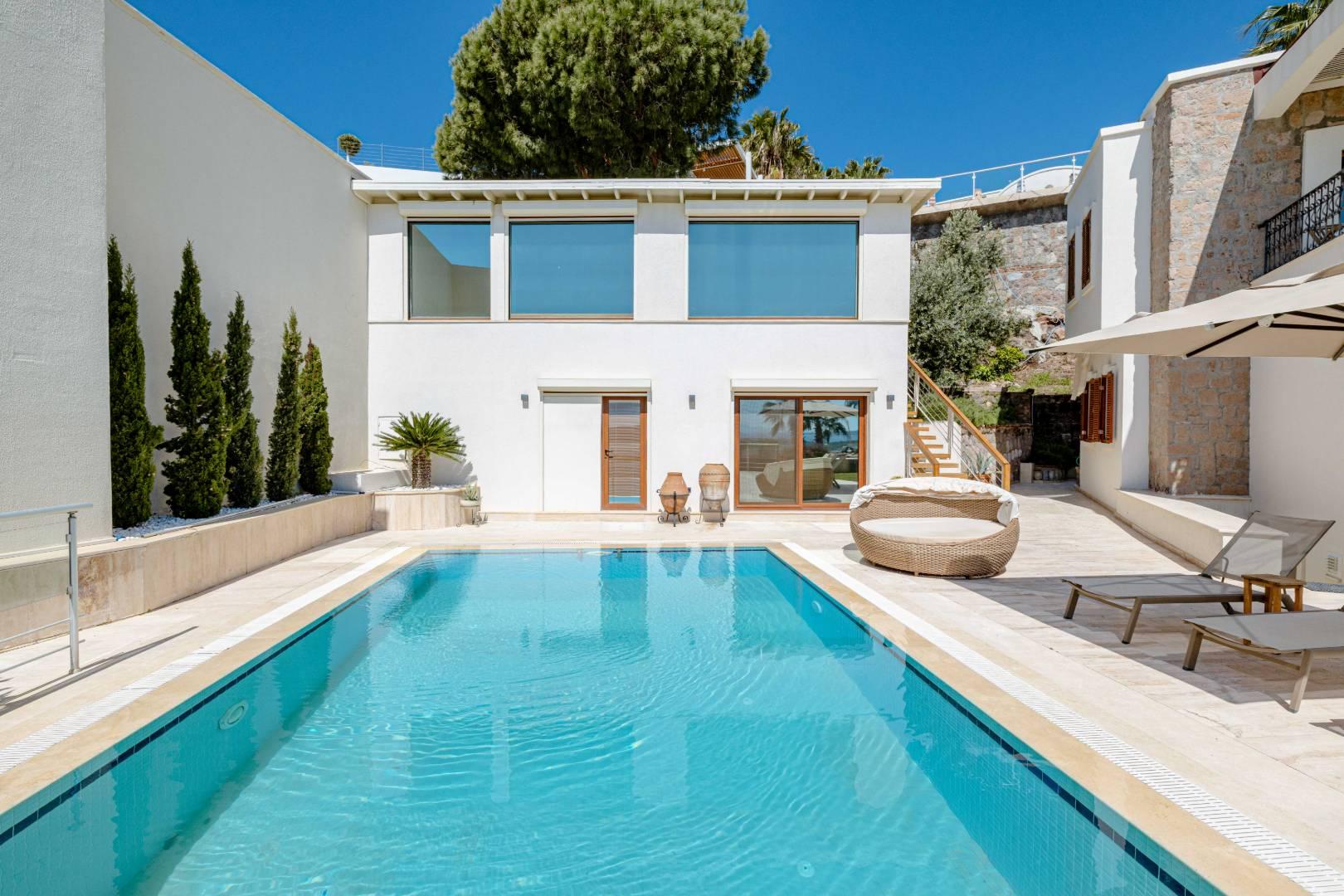 Bodrum Bitez'de Denize Yürüme Mesafesinde, Özel Havuzlu, Lüks Villa-42155