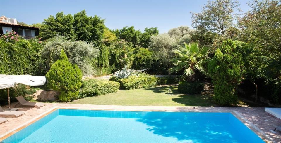 Bodrum Bitez'de Yeşillikler İle Dolu Doğada, Özel Havuzlu, Şık Villa-41635