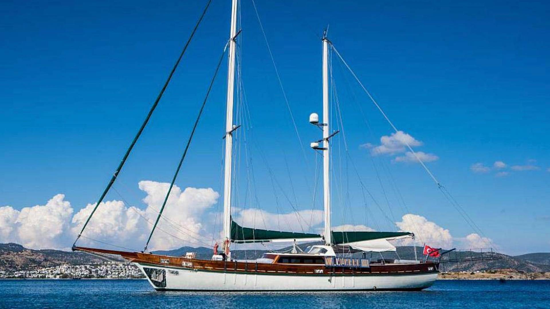 Fethiye Göcek'in Turkuaz Sularında, Konforlu, 6 Kişilik Gulet