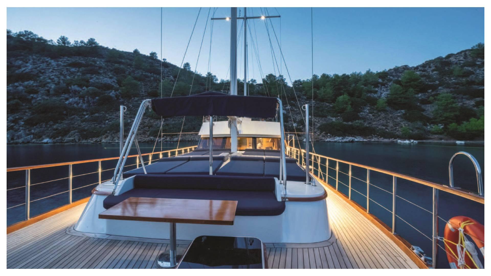 Muğla Bodrum'da Engin Sularda, Lüks Tasarımlı, 10 Kişilik Gulet-42918