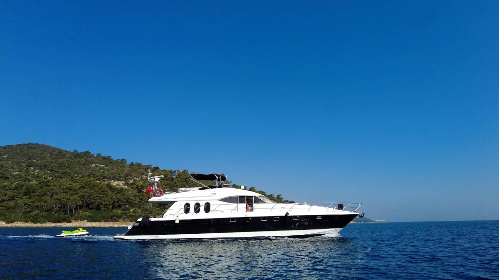 Muğla Bodrum'da Enfes Sularda, Lüks Tasarımlı, 8 Kişilik Motoryat-43153